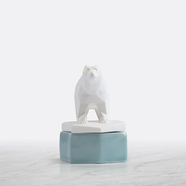 ellia-polar-bear-porcelain-aroma-diffuser image 1