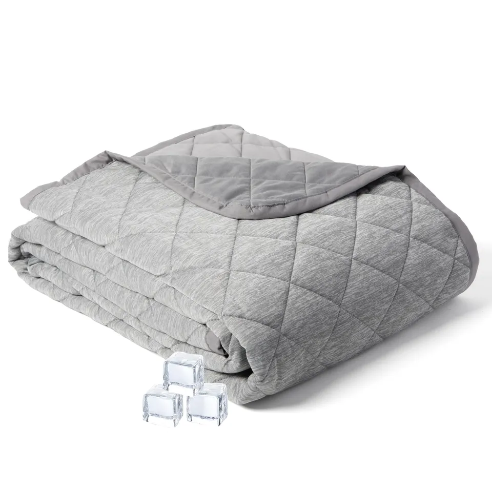 brookstone-cooling-blanket-queen-size-reversible-cool-touch-fiber-quilted-lightw image 1