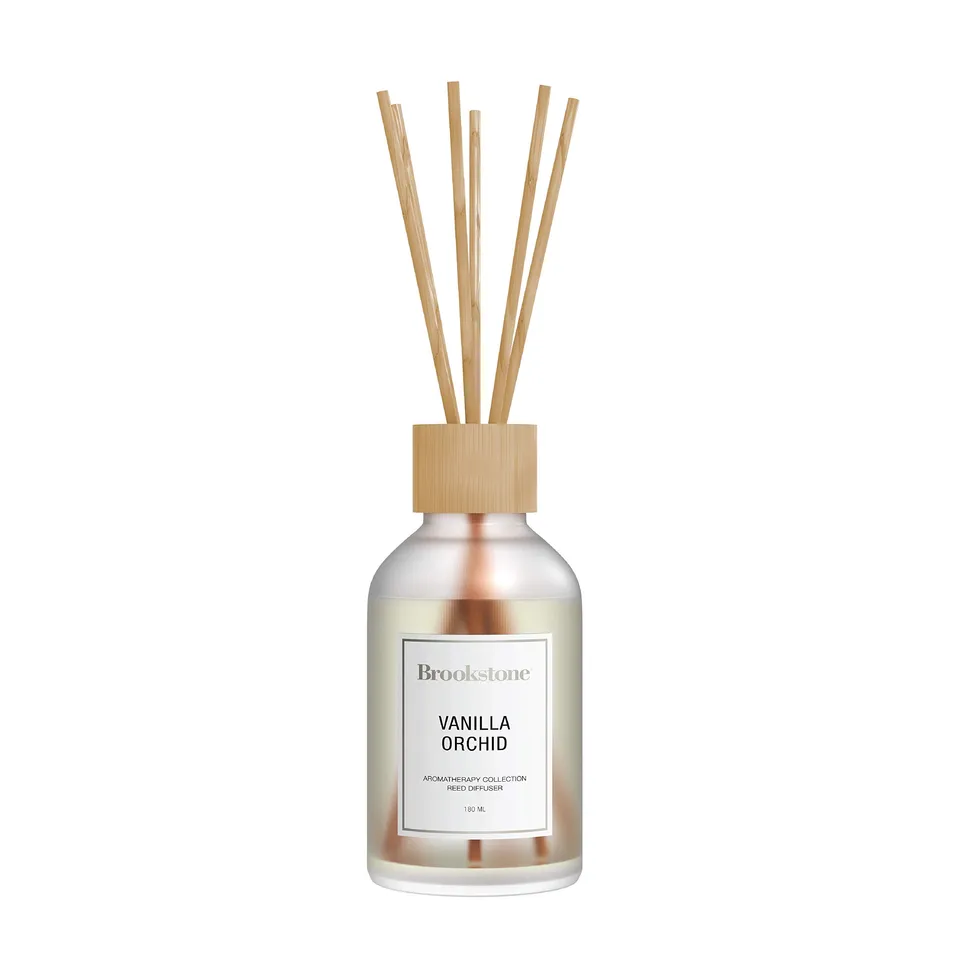 brookstone-essential-oils-diffuser-set-with-180-ml-aromatherapy-fragrance-oil-va image 1