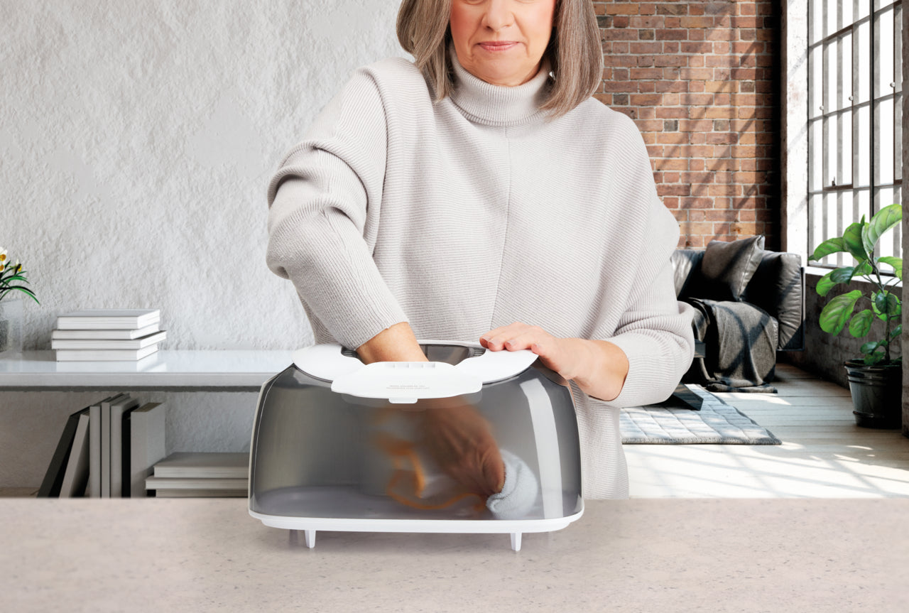 homedics-totalcomfort-ultrasonic-humidifier-with-uv-c-technology-and-remote-cont image 3