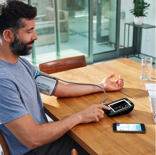 homedics-premium-arm-blood-pressure-monitor-smart-measure-technology-bluetooth-c image 5