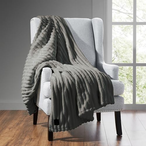 brookstone-heated-faux-fur-throw-blanket-50-x60-4-heat-settings-4-hour-auto-shut image 8