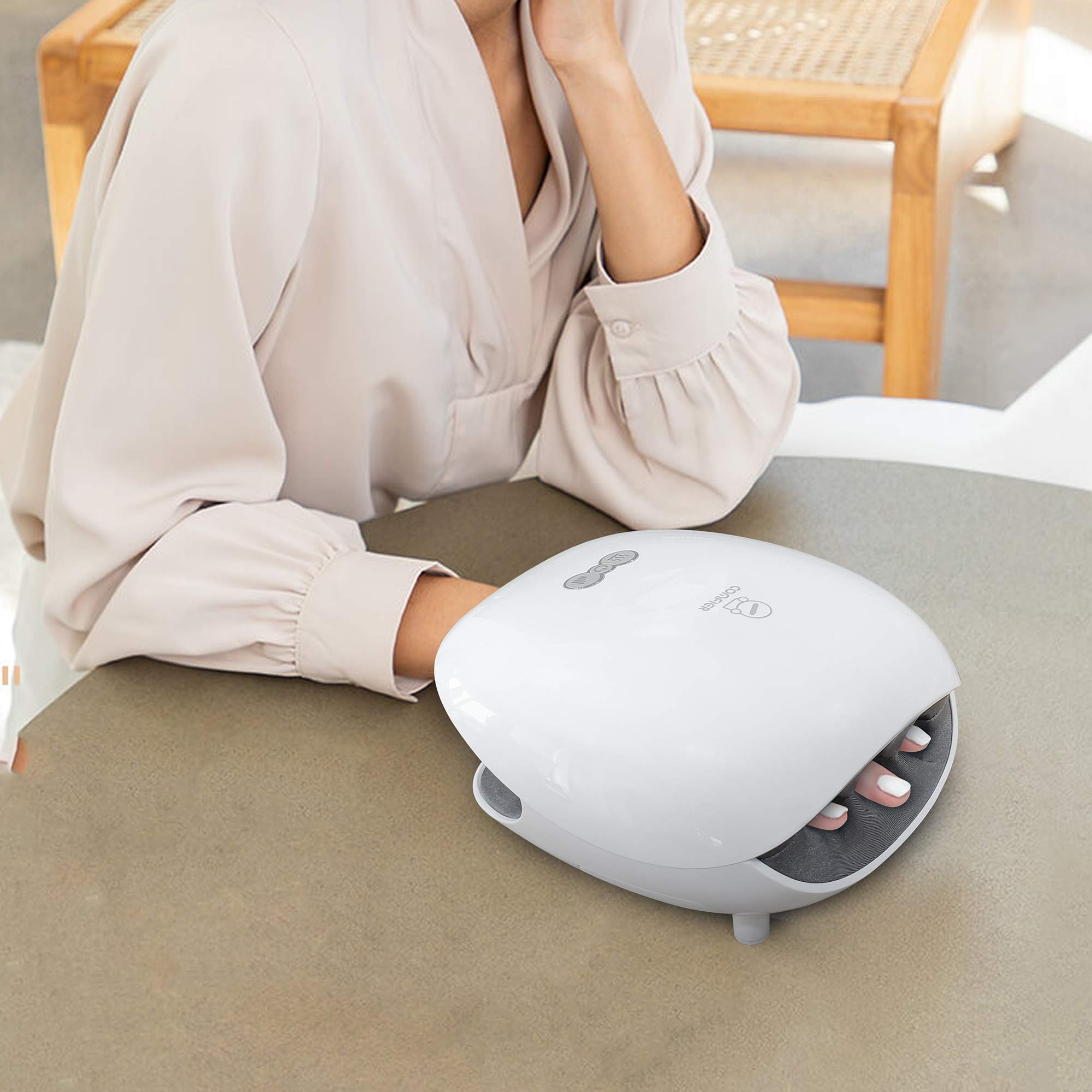 comfier-shiatsu-neck-back-massager-with-hand-massager-bundle image 8