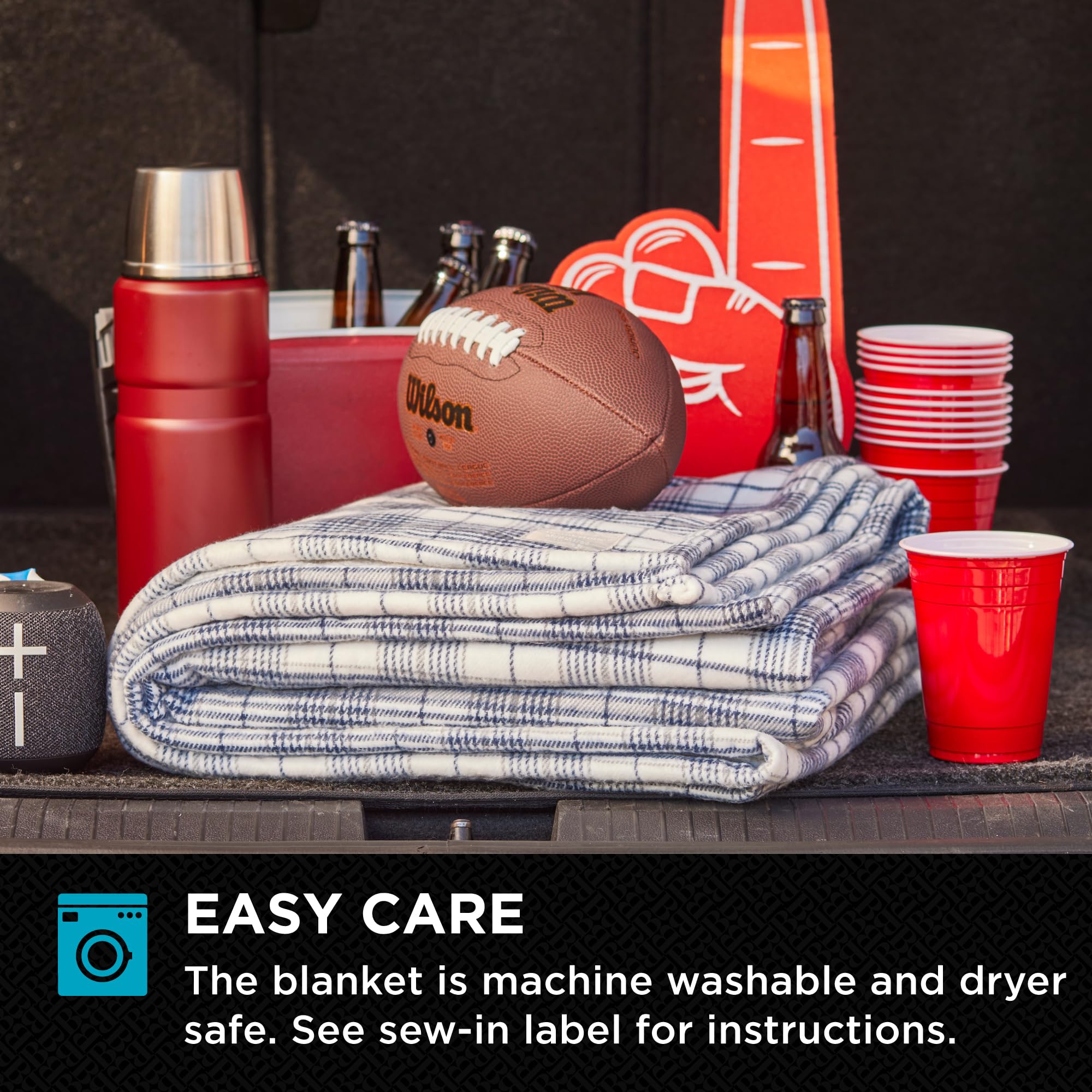 brookstone-elite-stadium-blanket-oversized-waterproof-outdoor-blanket-70-x-60-br image 6