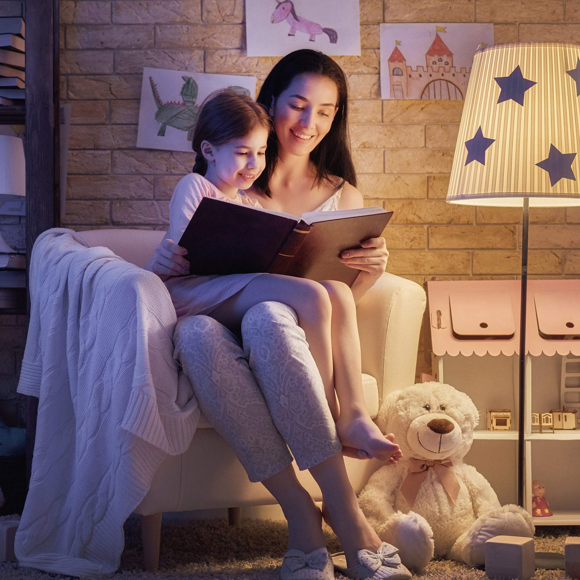 brookstone-smart-color-and-white-bulb-wi-fi-enabled-color-changing-light-bulb image 3