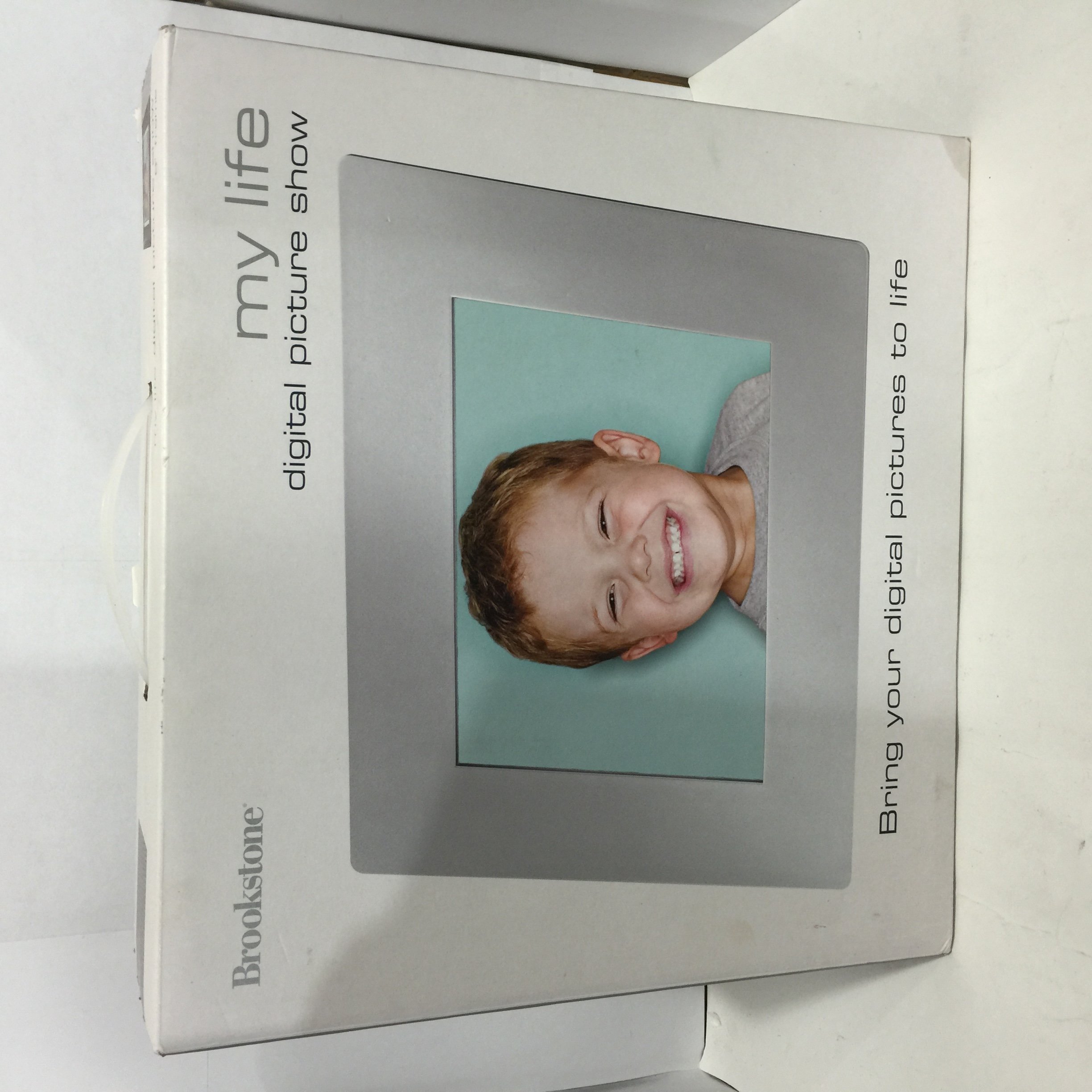 brookstone-my-life-8-digital-picture-frame image 1