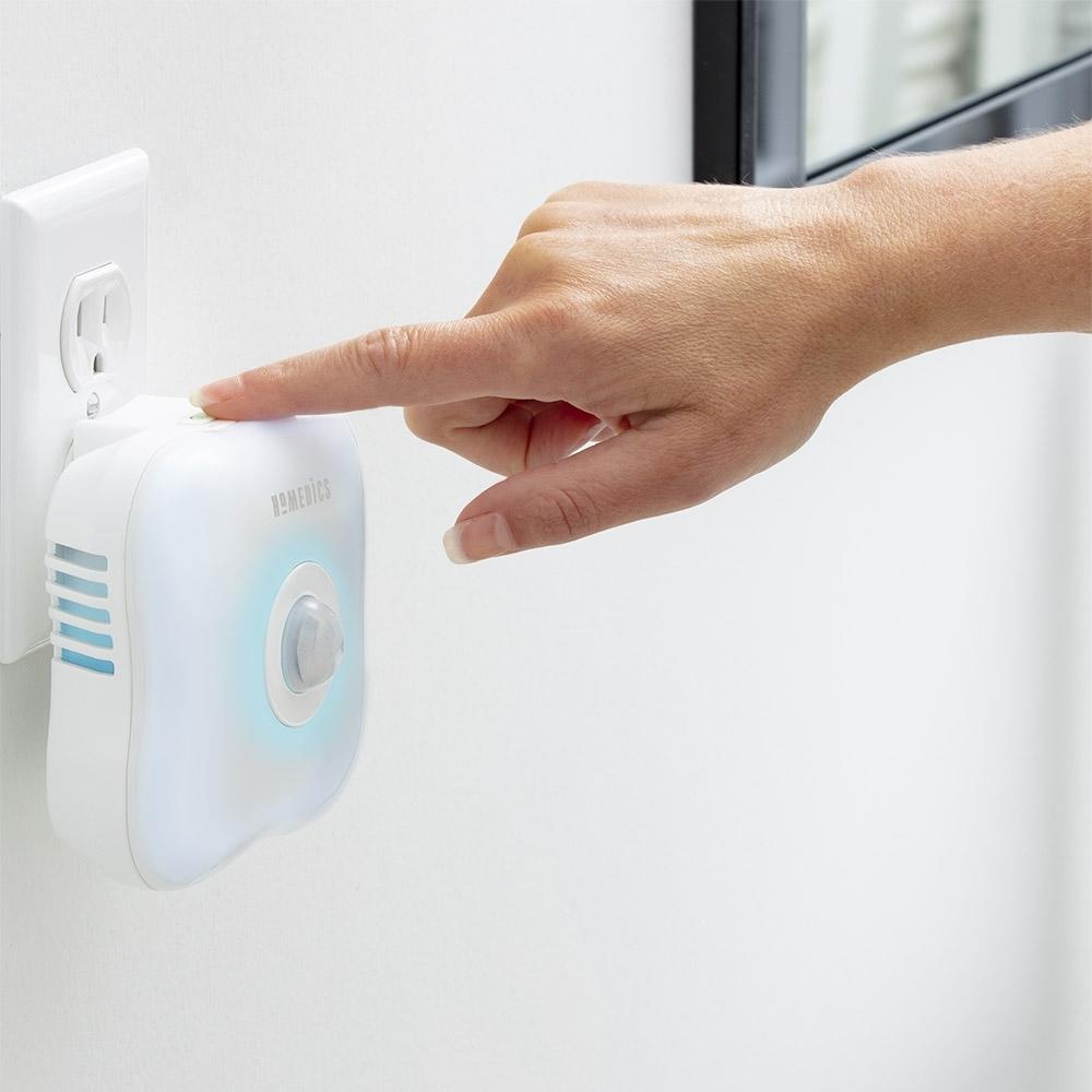 homedics-totalclean-personal-uv-air-sanitizer image 4