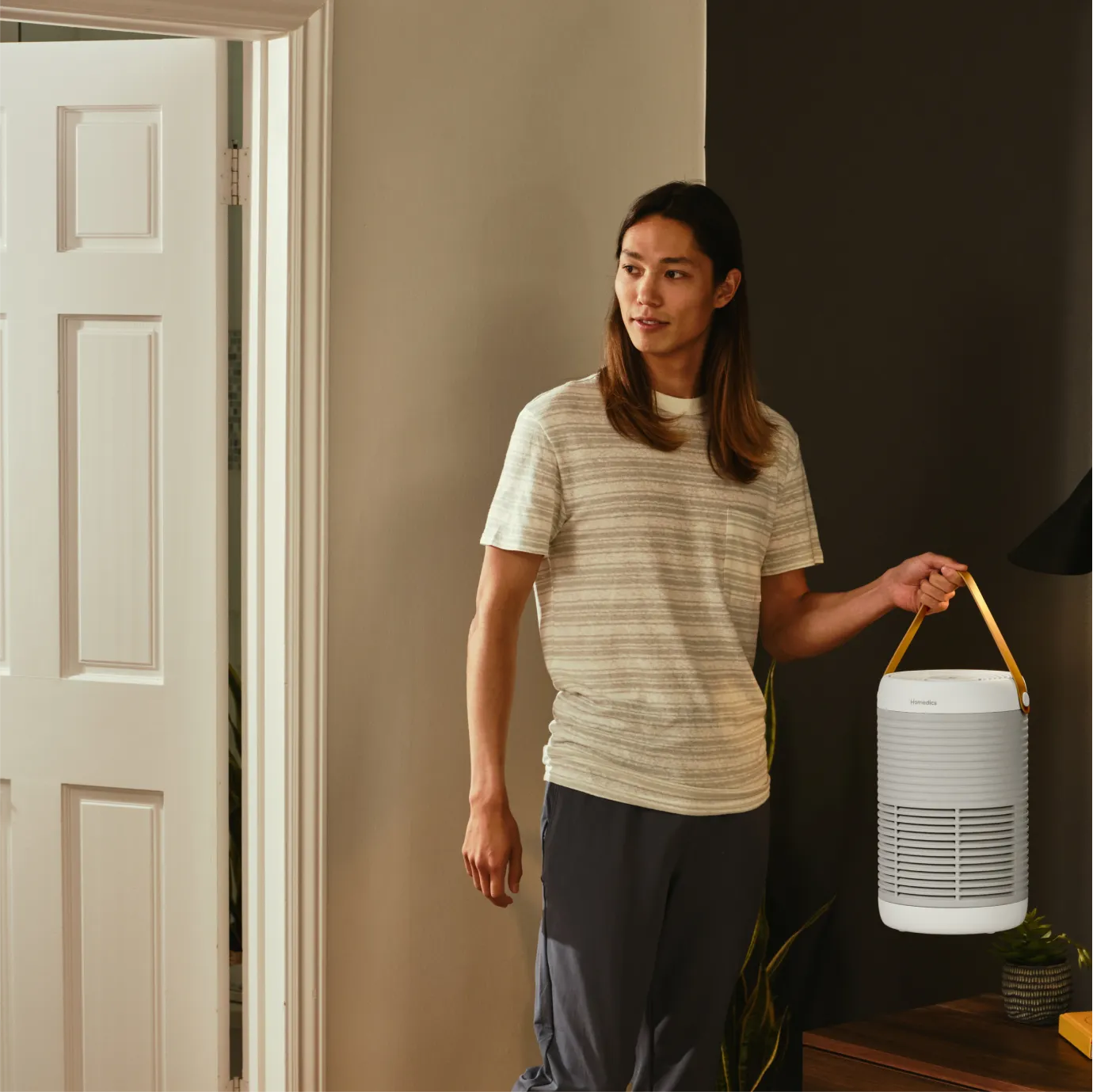 homedics-smart-air-purifier-t100-for-rooms-up-to-207-sq-ft image 4