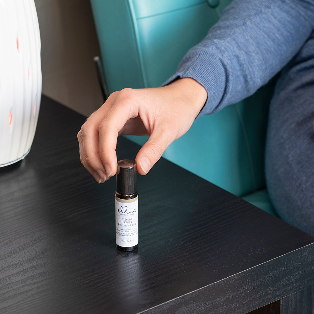 homedics-ellia-jasmine-precious-oil-roll-on-pure-jasmine-sambac-essential-oil-fo image 4