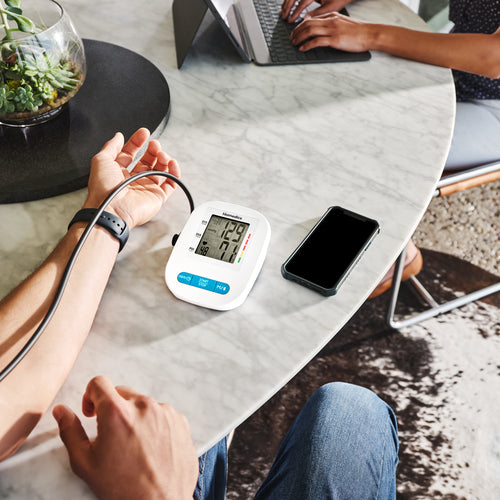 homedics-upper-arm-blood-pressure-monitor-with-voice-guidance-talking-bp-monitor image 3