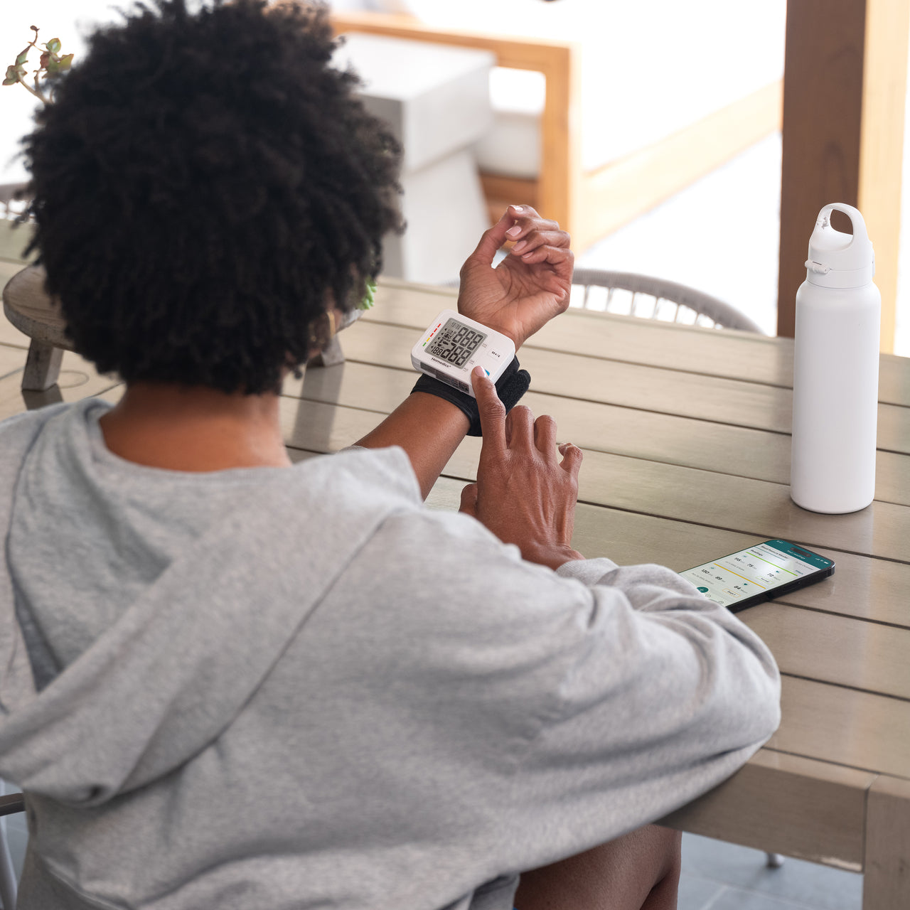 homedics-wrist-600-series-blood-pressure-monitor-clinically-validated-comfortabl image 6