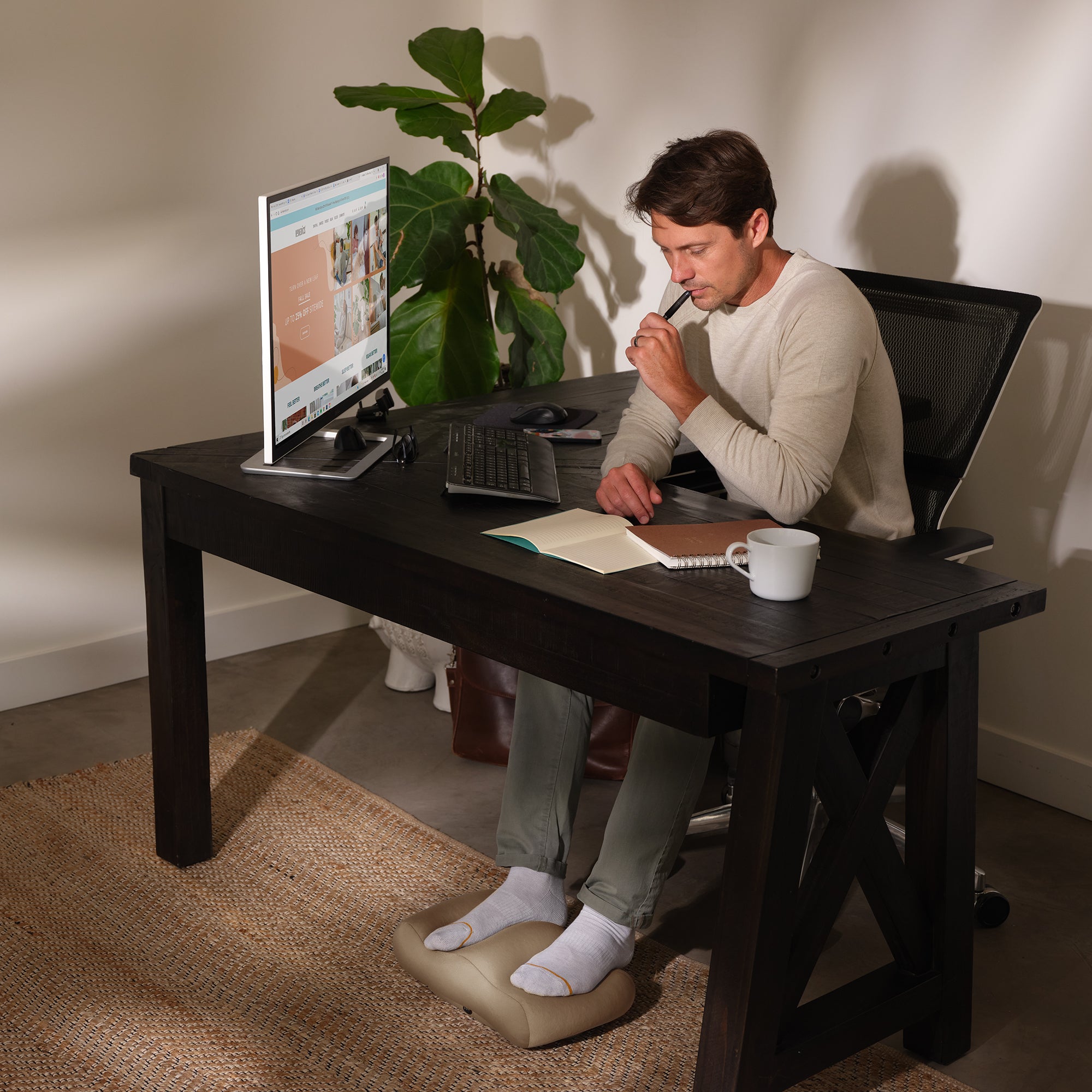 homedics-comfy-footrest-massager-under-desk-vibrating-foot-massager image 4