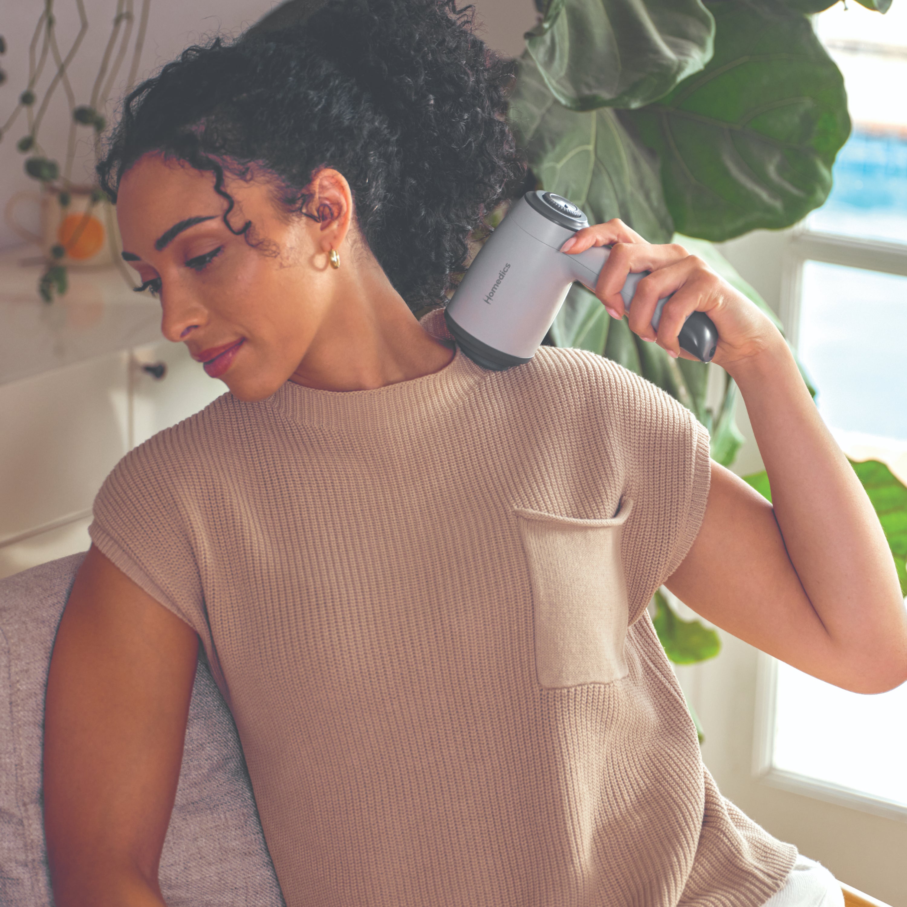 homedics-shiatsu-handheld-massager-with-5-interchangeable-attachments image 6