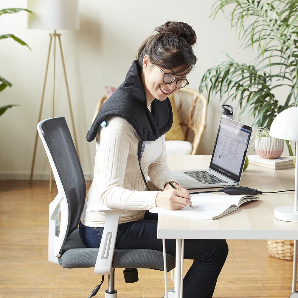 homedics-weighted-gel-neck-shoulder-wrap image 5