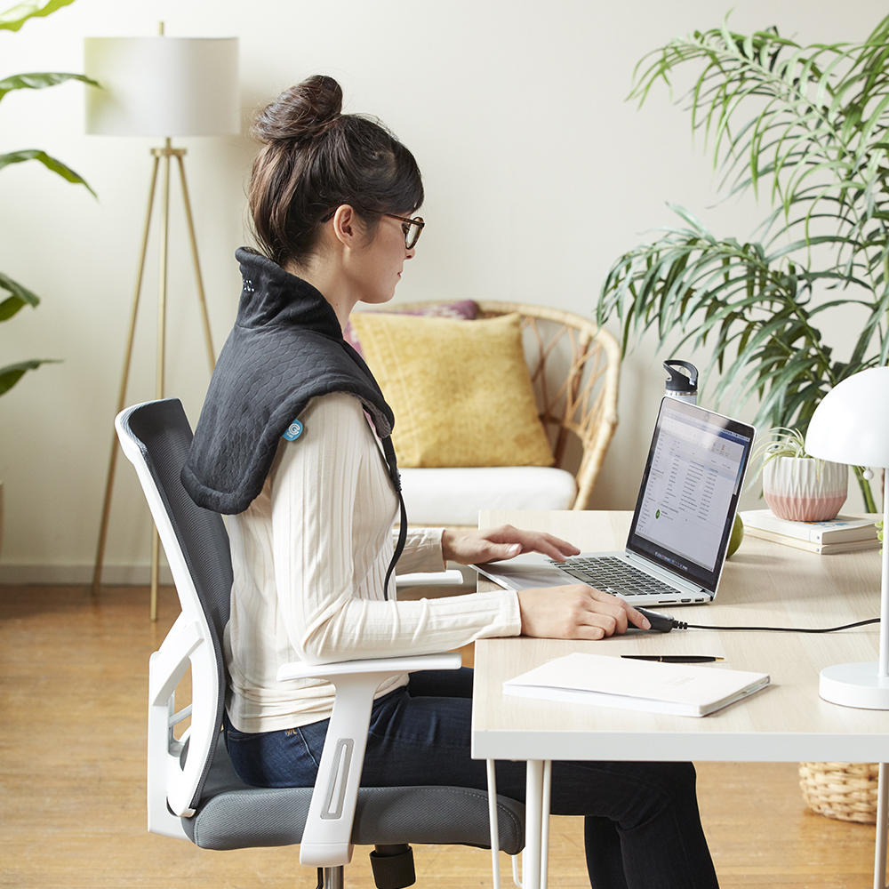 homedics-weighted-gel-neck-shoulder-wrap image 6