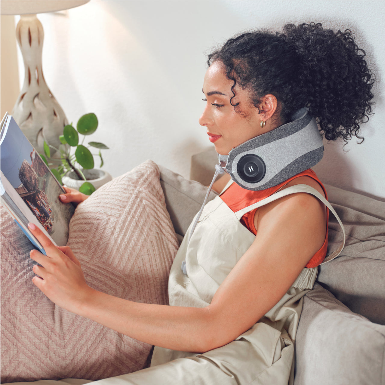 homedics-deep-rhythmic-neck-massager-with-soothing-heat image 5